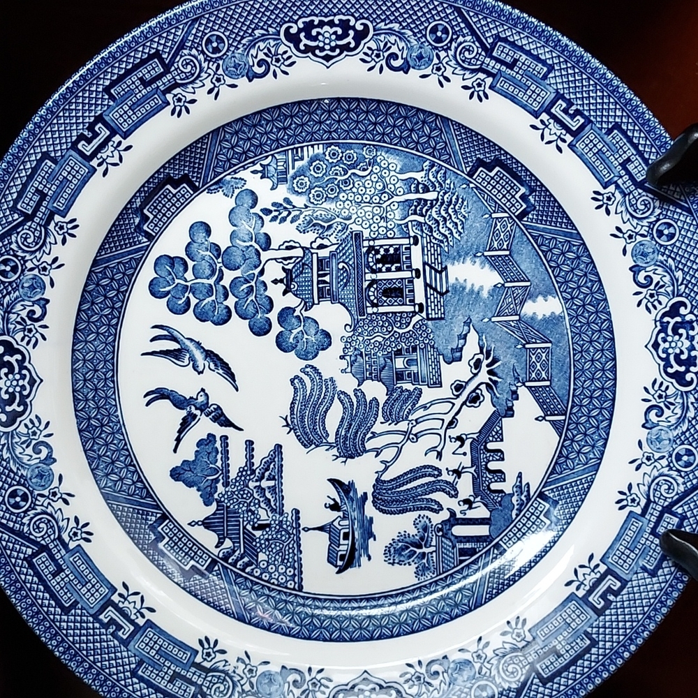 4 of 10.5" dinner plates by Churchill of England blue and white 🤍💙 dinn - Picture 15 of 15